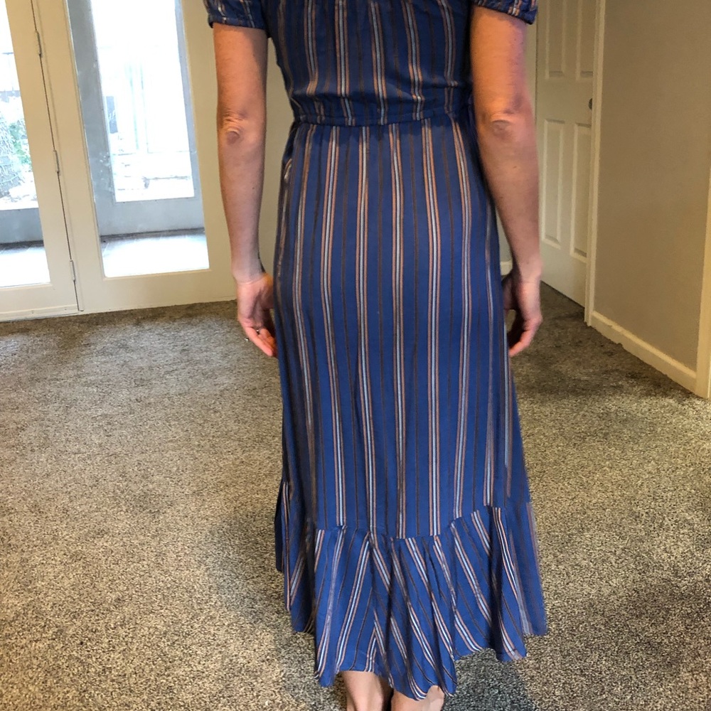 Dress - Picture 2 of 2